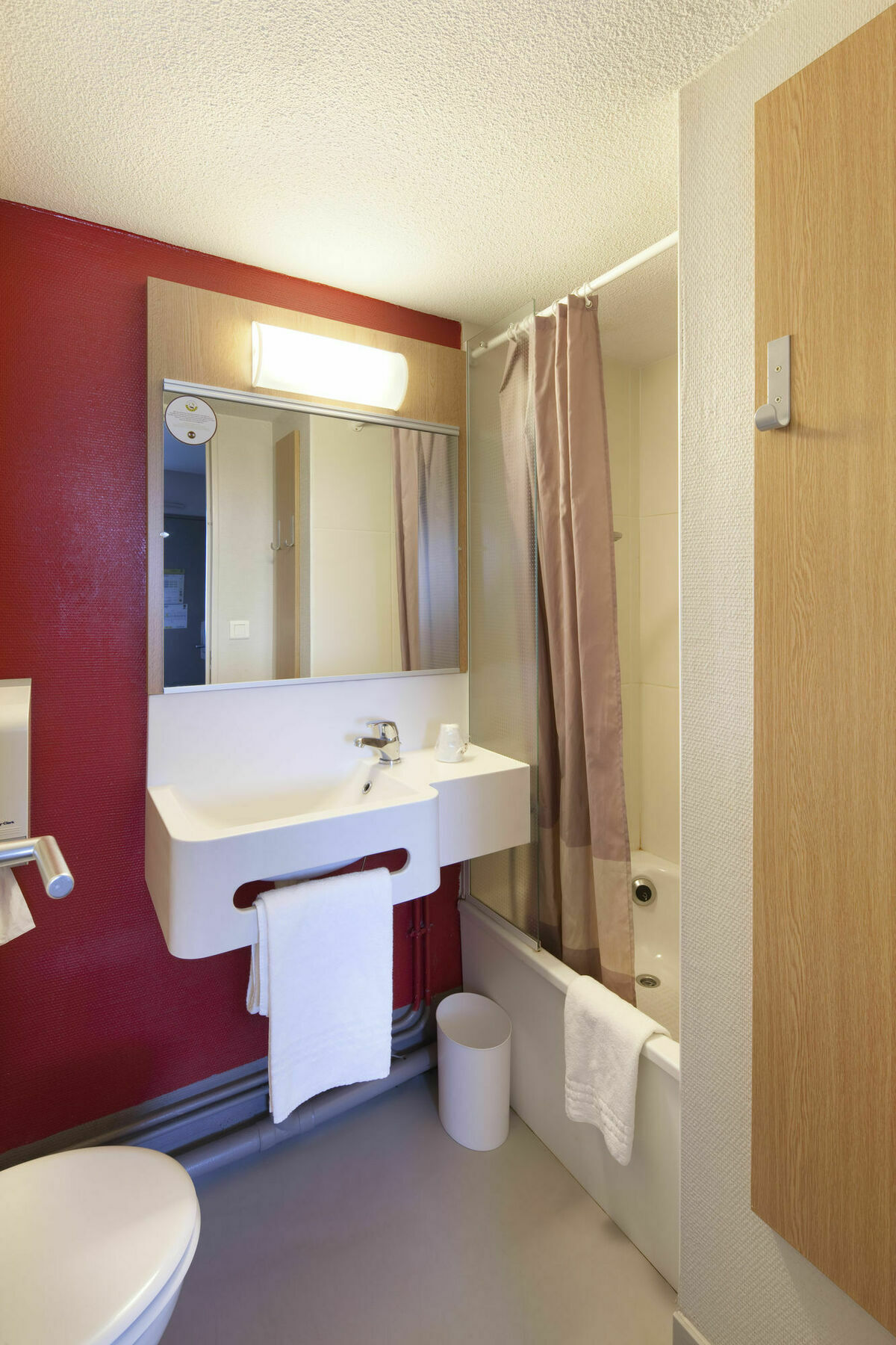 B&B Hotel Quimper Nord Douarnenez المظهر الخارجي الصورة